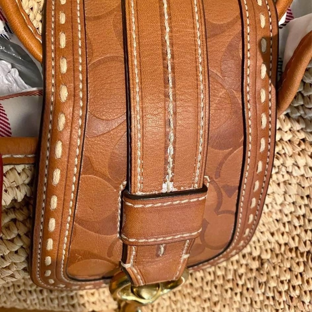 Coach, Brown and Tan raffia and leather Woven Handbag - Picture 3 of 11